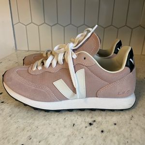 Veja Rio Branco Sneaker (Women)